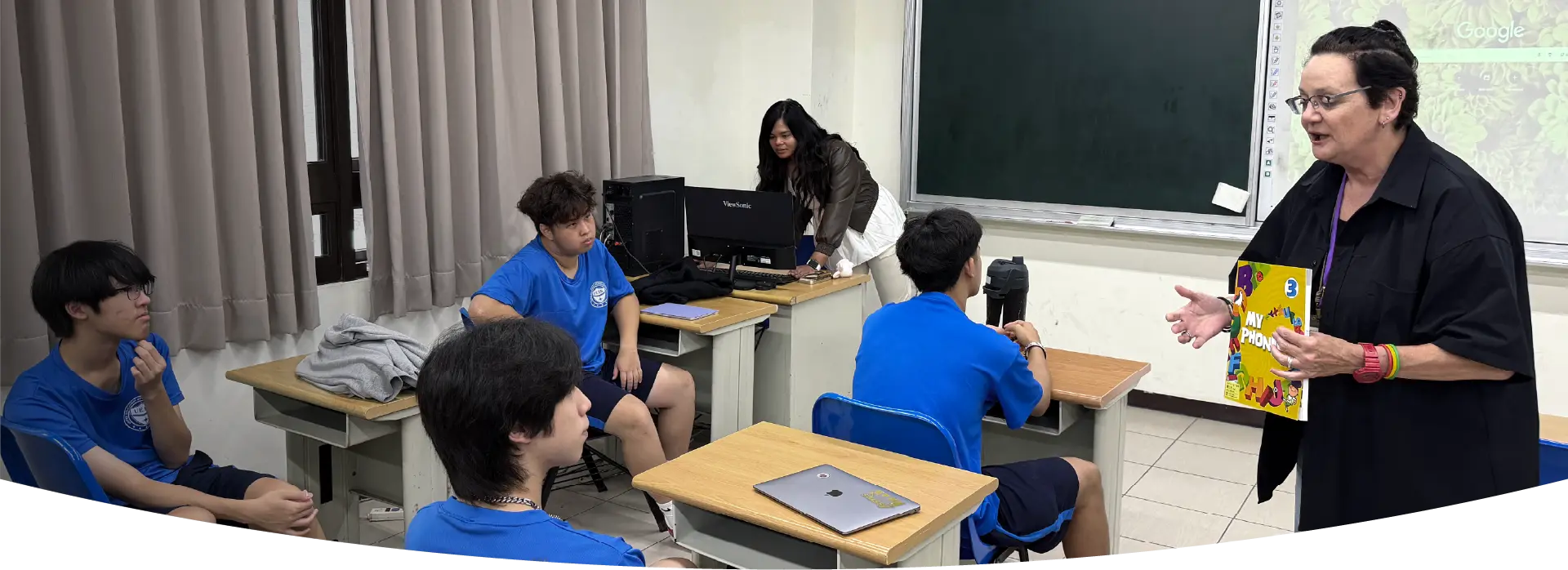 UEIS 校園環境